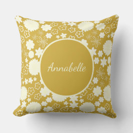 Gold Flowers in Floral Pattern Custom Named Kussen