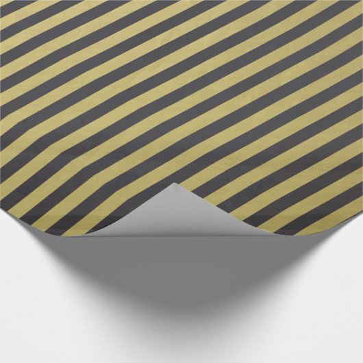 Gold Foil Black Stripes Pattern Cadeaupapier (Hoek)