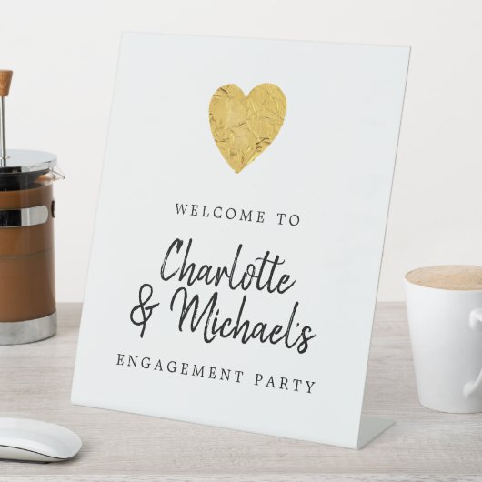 Gold Foil Heart Engagement Party Welkom Reclamebord Met Voetstuk (Insitu)