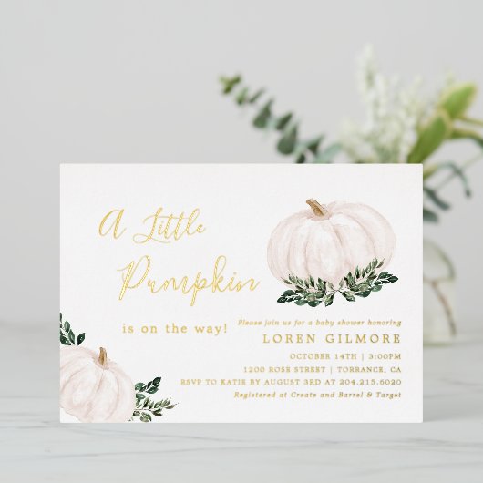 Gold Foil Little Pumpkin is onderweg Baby shower Folie Uitnodiging (Staand Voorkant)