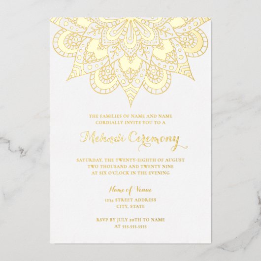 Gold Foil Mandala Mehndi Ceremony Folie Uitnodiging (Voorkant)