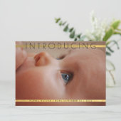 Gold Foil Stripes Birth Foto kondiging Aankondiging (Staand voorkant)