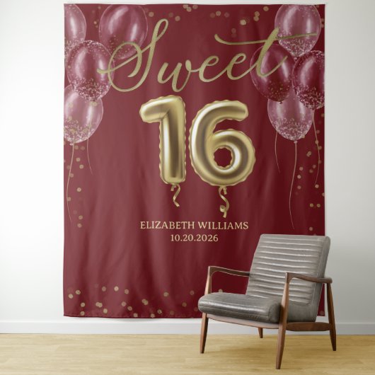 Gold Foil Sweet 16 Balloons Burgundy Backdrop Wandkleed (In situ)