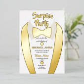 Gold Foil Tuxedo Suit Mannen Surprise Birthday Par Folie Uitnodiging (Staand Voorkant)