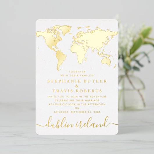 Gold Foil Wereldkaart Destination Wedding Folie Uitnodiging (Staand Voorkant)