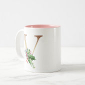 Gold Folie V Monogram Pine & Berry Kerstmis Tweekleurige Koffiemok (Voorkant links)