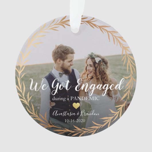 Gold-foto gemaakt tijdens pandemische kerstmis ornament (voorkant)