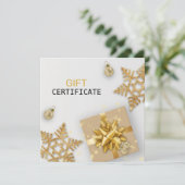 Gold Gift Gold Snowflakes kerstcadeaukaart (Staand voorkant)