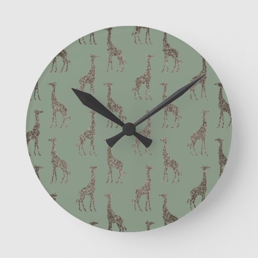 Gold Giraffe op Sage Green Ronde Klok (Voorkant)
