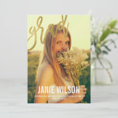 Gold Glamor Modern Script Afstuderen kondiging Aankondiging (Staand voorkant)
