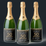 Gold Glitter 50th Birthday - persoonlijk Sparkling Wijnetiket<br><div class="desc">Faux goudglitter met scherpende confetti hoogtepunten op de boven- en ondergrens. Alle tekst kan worden aangepast en kan eenvoudig worden gewijzigd voor uw eigen wensen. Geweldig elegante sjabloon voor de 50ste verjaardag.</div>