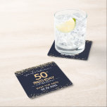 Gold Glitter 50th Birthday Save the Date Kartonnen Onderzetters<br><div class="desc">Elegant Faux Gold glitter met de scherpende confetti hoogtepunten op de boven- en ondergrens. Alle tekst kan worden aangepast en kan eenvoudig worden gewijzigd voor uw eigen wensen. Geweldig elegante sjabloon voor de 50ste verjaardag. Sla de herinnering datum onderzetters op.</div>
