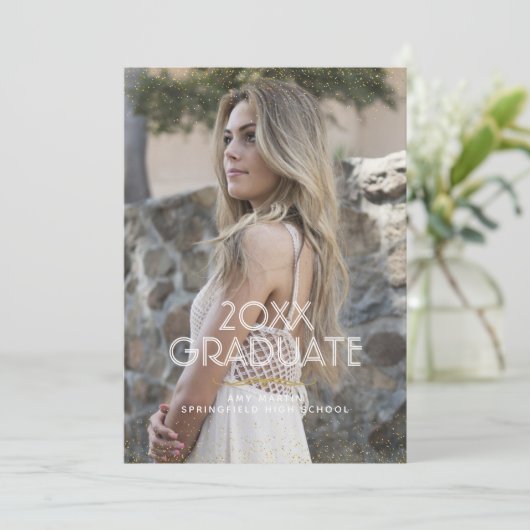 Gold Glitter Afstuderen Foto aankondiging (Staand voorkant)