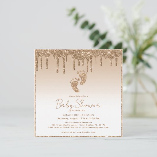 Gold Glitter Baby shower Uitnodiging met Baby Feet (Staand voorkant)