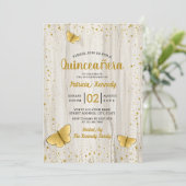 Gold Glitter Butterfly Rustic Wood Quinceanera Kaart (Staand voorkant)