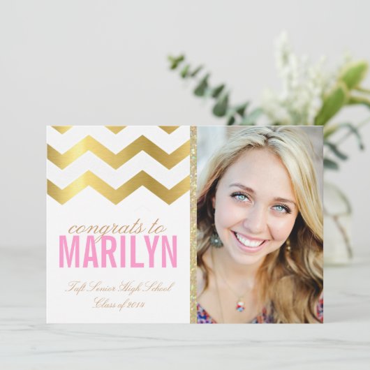 Gold Glitter Chevron Foto Afstuderen Kaart (Staand voorkant)