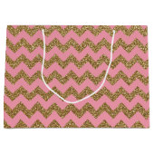 Gold Glitter Chevron Pattern op Roze Large Cadeautasje (Voorkant)