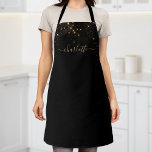 Gold Glitter Glam Monogram Naam Schort<br><div class="desc">Creëer uw eigen gepersonaliseerde zwarte en gouden diamantsparkle schort met uw aangepaste moderne handgeschreven scriptnaam.</div>