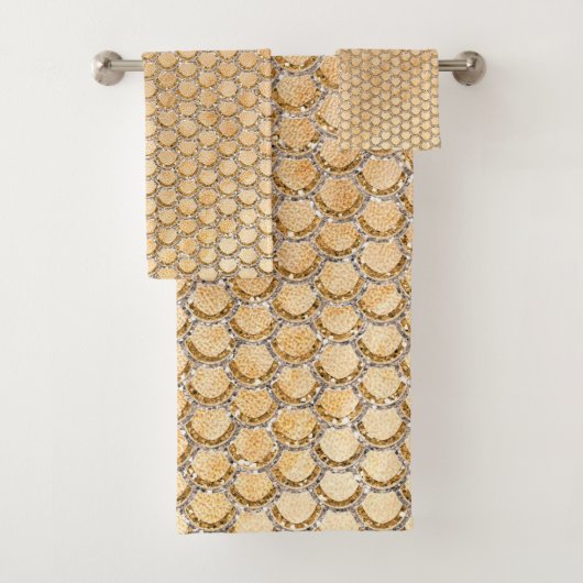 Gold Glitter Marble Mermaid Scaling Pattern Bad Handdoek (Insitu)