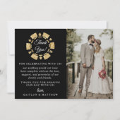 Gold Glitter Monogram Poker Chip Casino Wedding Bedankkaart (Voorkant)
