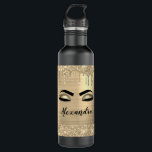 Gold Glitter Sparkle Eyelashes Monogram Naam Waterfles<br><div class="desc">Gold Faux Folie Metallic Sparkle Glitter Brushed Metal Monogram Naam en Initiaal Wimpers (Wimpers),  Wimper Extensions en Ogen Waterfles. Dit maakt de perfecte lieve 16 jarige,  bruiloft,  vrijgezellenfeest,  jubileum,  baby shower of vrijgezellenfeest cadeau voor iemand die haar kamer in trendy koele stijl.</div>