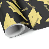 Gold Graduation Caps in de lucht op Black Fun Part Cadeaupapier (Rol Hoek)