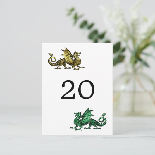 Gold Green Dragon Table Number Briefkaart (Staand voorkant)