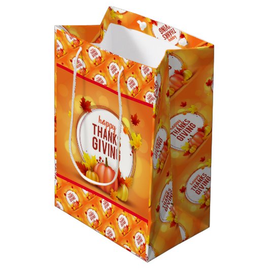 Gold Happy Thanksgiving Herfst Gift Medium Cadeauzakje (Voorkant Gekanteld)