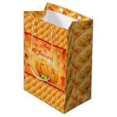 Gold Happy Thanksgiving Herfst Gift Medium Cadeauzakje (Voorkant Gekanteld)
