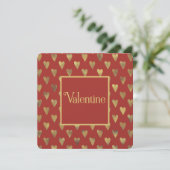 Gold Hearts op rood, Valentijns Feestdagenkaart (Staand voorkant)