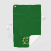 Gold Heraldic Shield Monogram On Green Golfhanddoek (Insitu)