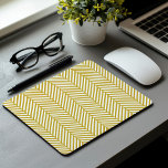 Gold Herringbone Muismat<br><div class="desc">Modern chique visgraatpatroon</div>