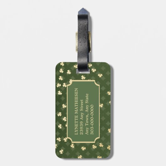 Gold Irish Shamrock Pattern Monogram Bagagelabel (Achterkant verticaal)