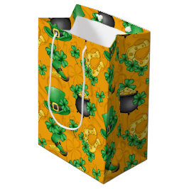 GOLD IRISH TOP HATT GROEN SHAMROCKS-HOEFIJZERS MEDIUM CADEAUZAKJE