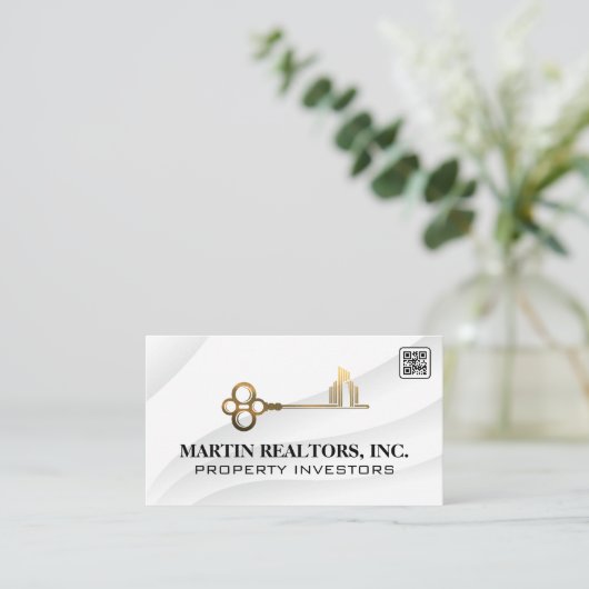 Gold Key en City Logo | QR-code Visitekaartje (Staand voorkant)