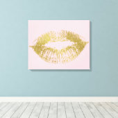 Gold Kiss Lips Canvas Afdruk (Insitu (Houten vloer))