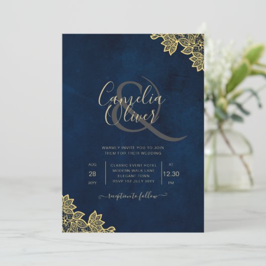 Gold Lace Navy Blue All-in-1 Wedding nodigt QR Co Kaart (Staand voorkant)