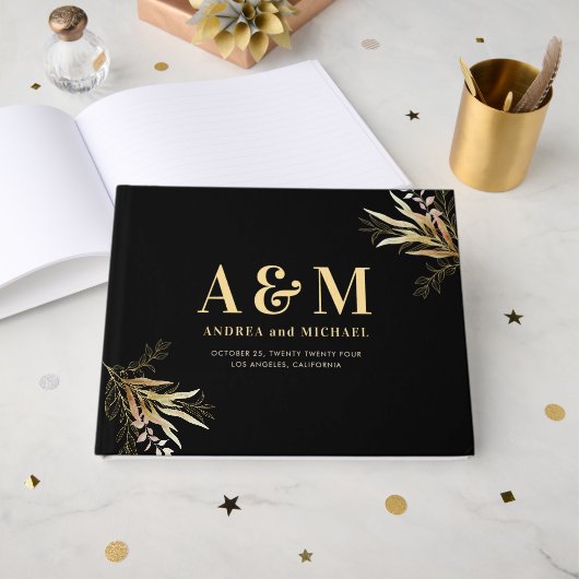 Gold Leaf Greenery Black Monogram Elegant Wedding Gastenboek (Voorkant open)