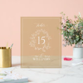 Gold Leafy Crest Monogram Wedstrijknummer Acryl Bord (Huwelijk)