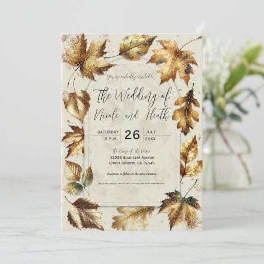 Gold Leaves Almond Beige Cream Glam Fall Wedding Kaart (Staand voorkant)