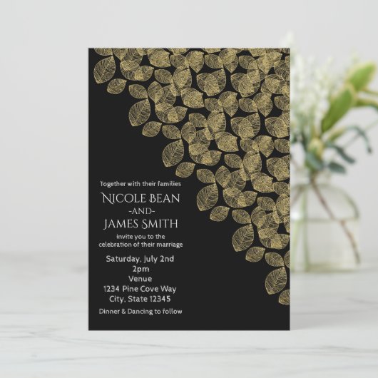 Gold Leaves Black Autumn Elegance Wedding Kaart (Staand voorkant)