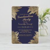 Gold Leaves op Navy Blue Graduation Party nodigt u Kaart (Staand voorkant)