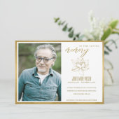 GOLD LILY FOTO SYMPATHY MEMORIAL SERVICE INVITE BEDANKKAART (Staand voorkant)