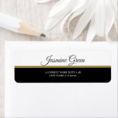 Gold Line op zwart en wit Etiket (Insitu)