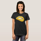 Gold Lips Biting Lipstick Makeup T-shirt (Voorkant volledig)