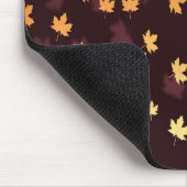Gold Maple Leaf op donkerrood Muismat (Hoek)