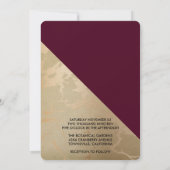 Gold Marble Pattern en Burgundy Floral Wedding Kaart (Achterkant)