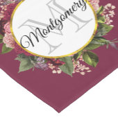 Gold Marble Pattern en Burgundy Florals Monogram Korte Tafelloper (Hoek)