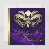 Gold Masquerade Mask Paarse New Years Uitnodiging (Voorkant)