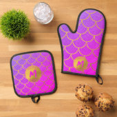 Gold Mermaid Scales Roze Glitter Pattern Monogram Ovenwant & Pannenlap Set (Top down)